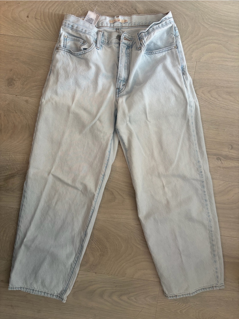 Levi’s Baggy Dad jeans